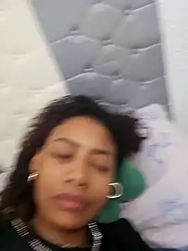 Snapshot of morena-399 chatting on 02.15.26 morena-399 online show from 02.15.26