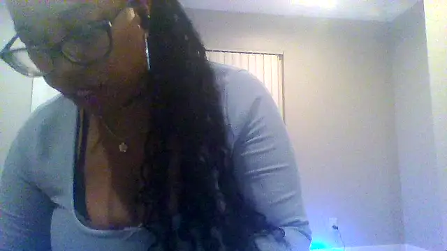 KittyKayla online show from 10.05.25