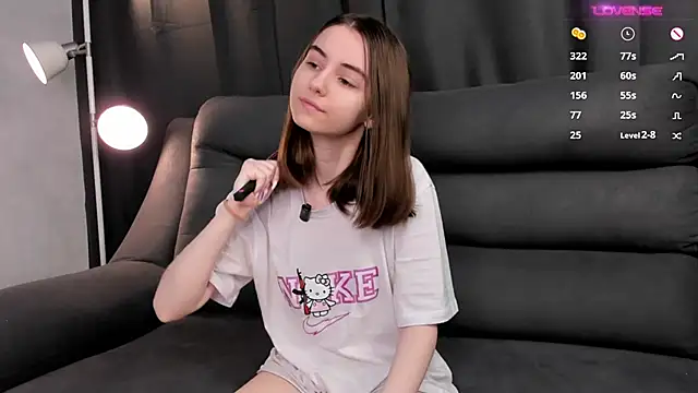 MeghanElson online show from 03.03.25