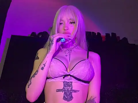 madelinexx online show from 02.21.25