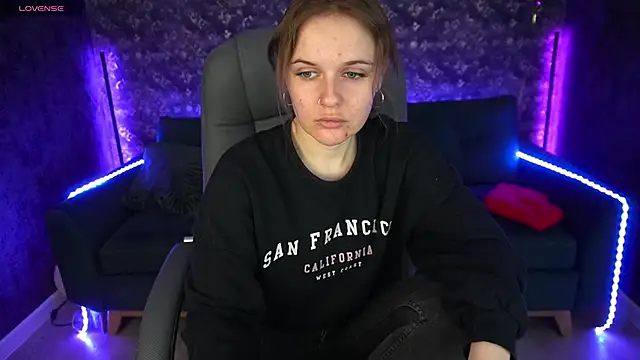 MaribelRiverr  online show from 03.16.25