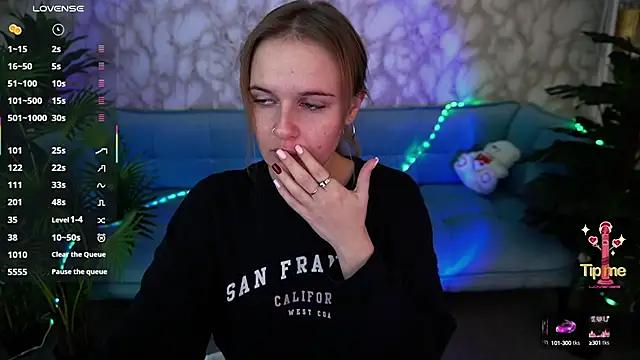 MaribelRiverr  online show from 10.05.25