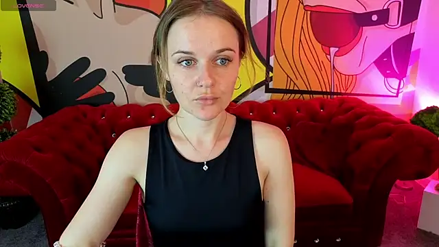 Snapshot of MaribelRiverr_ chatting on 06.08.26 MaribelRiverr online show from 06.08.26