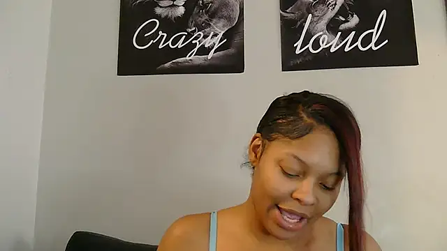 Snapshot of exotic__couple chatting on 01.20.25 exotic  couple online show from 01.20.25