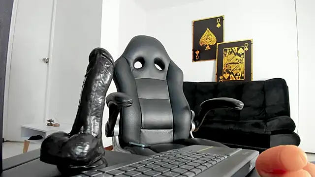 Snapshot of Martinafeet-qos chatting on 02.06.25 Martinafeet-qos online show from 02.06.25