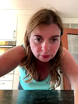 Lombada online show from 10.02.25