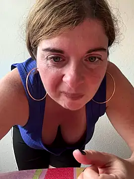 Lombada online show from 10.05.25