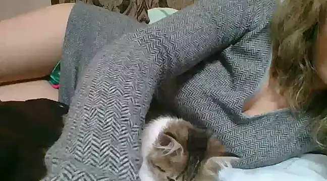 Emma 99 online show from 02.01.25