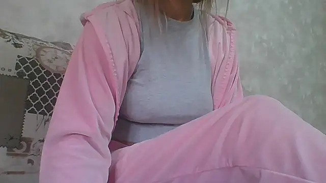 Emma 99 online show from 10.10.25