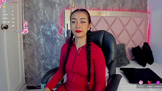 AntonellaQueenn online show from 02.06.25