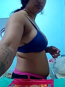 Snapshot of sariitha_sw chatting on 01.15.26 sariitha sw online show from 01.15.26