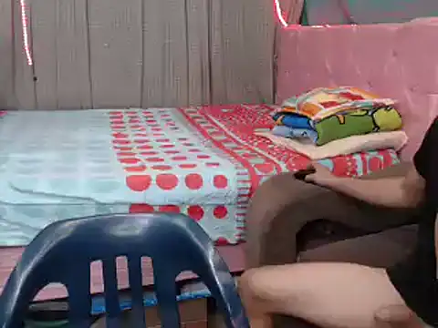 mom son dirty online show from 01.18.25