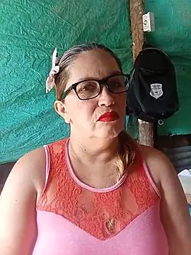 Snapshot of mom_son_dirty chatting on 07.24.26 mom son dirty online show from 07.24.26