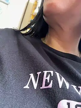 Snapshot of Milff_parkerrr chatting on 01.12.25 Milff parkerrr online show from 01.12.25