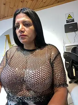 Snapshot of Milff_parkerrr chatting on 02.22.25 Milff parkerrr online show from 02.22.25