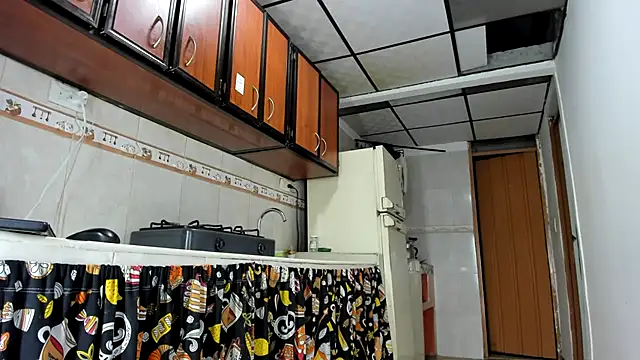 RachelJones  online show from 12.22.24