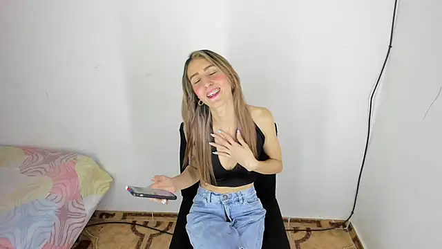 RachelJones  online show from 03.09.25