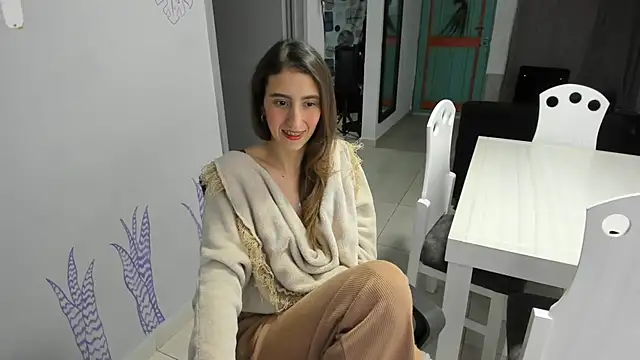 Snapshot of RachelJones_ chatting on 06.01.26 RachelJones online show from 06.01.26