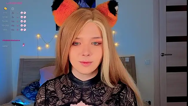 Snapshot of _yourFoxy_ chatting on 01.16.26 yourFoxy online show from 01.16.26