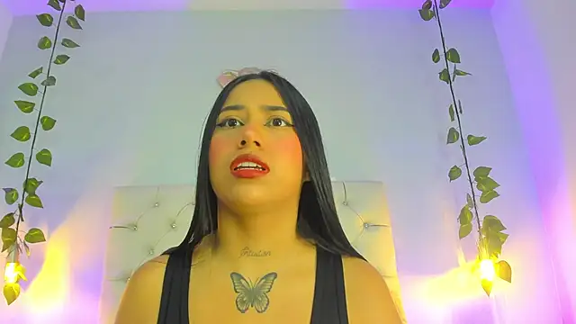 Isabella Flowers online show from 12.17.25