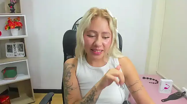 ConstansBlonde online show from 02.05.25