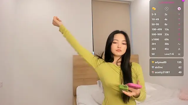 Snapshot of 1_love_8 chatting on 12.20.24 1 love 8 online show from 12.20.24