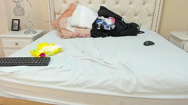 Matthew Dixonn online show from 12.08.24