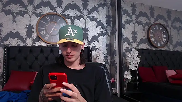 Matthew Dixonn online show from 01.29.25