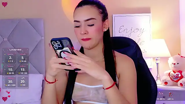 Snapshot of IsaValencia chatting on 09.09.25 IsaValencia online show from 09.09.25