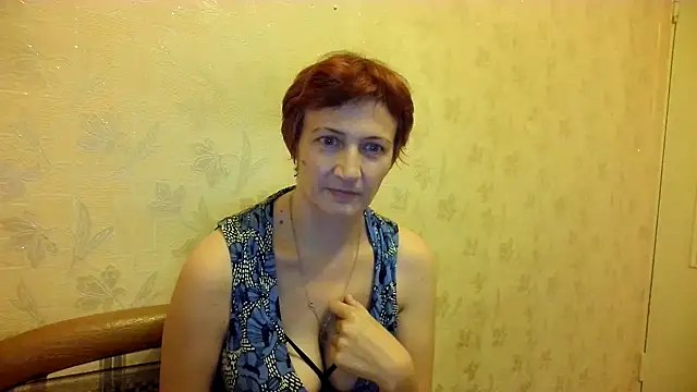 Snapshot of MilodyXXLoves chatting on 10.12.25 MilodyXXLoves online show from 10.12.25