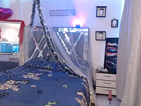 Steisyromero7 online show from 11.28.25