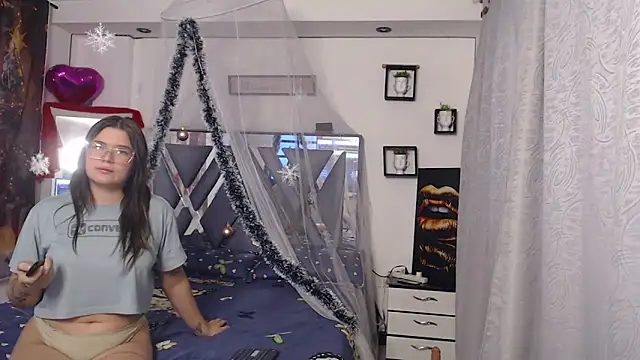 Steisyromero7 online show from 11.29.25