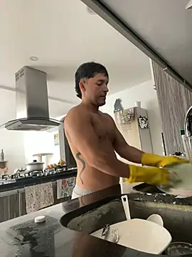 Snapshot of zeth_666 chatting on 12.15.24 zeth 666 online show from 12.15.24