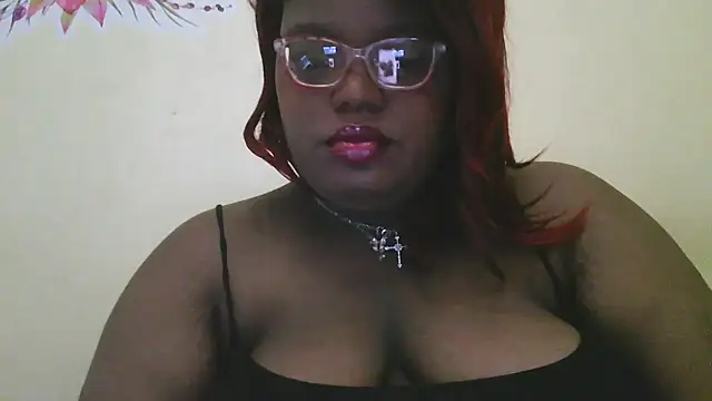 Snapshot of Thiccxox chatting on 09.10.25 Thiccxox online show from 09.10.25