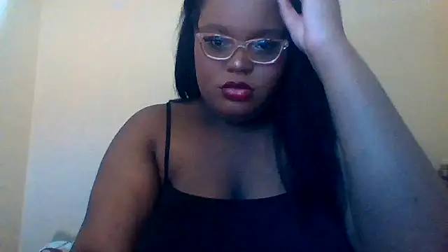 Snapshot of Thiccxox chatting on 04.10.26 Thiccxox online show from 04.10.26