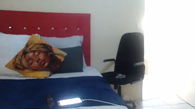 Foxybrownxx1 online show from 12.05.25