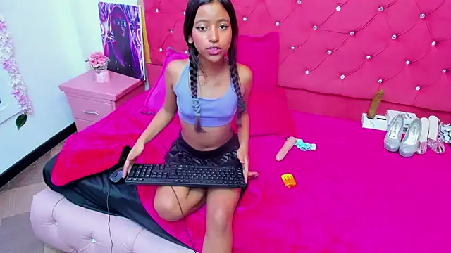 Snapshot of SamaraPrice69 chatting on 01.16.25 SamaraPrice69 online show from 01.16.25