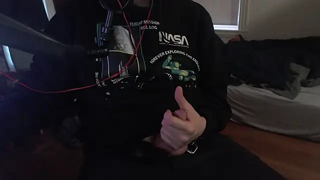 Snapshot of chicostick413 chatting on 03.11.25 chicostick413 online show from 03.11.25