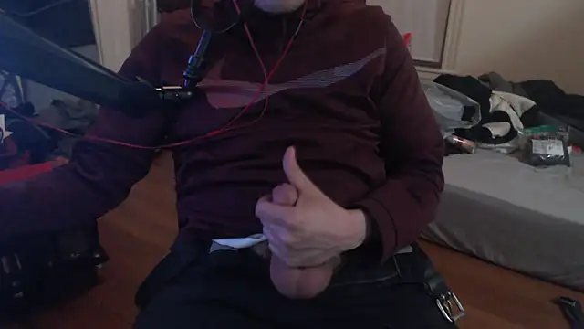 Snapshot of chicostick413 chatting on 03.20.25 chicostick413 online show from 03.20.25