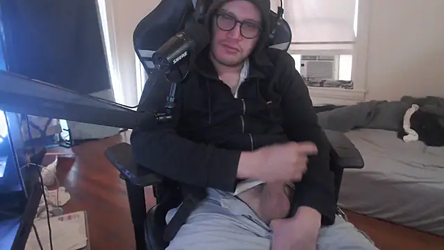 Snapshot of chicostick413 chatting on 09.15.25 chicostick413 online show from 09.15.25