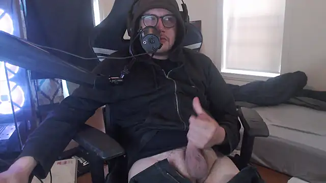 Snapshot of chicostick413 chatting on 09.22.25 chicostick413 online show from 09.22.25