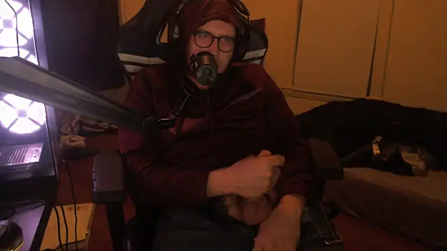 Snapshot of chicostick413 chatting on 10.18.25 chicostick413 online show from 10.18.25