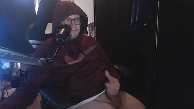 Snapshot of chicostick413 chatting on 11.24.25 chicostick413 online show from 11.24.25