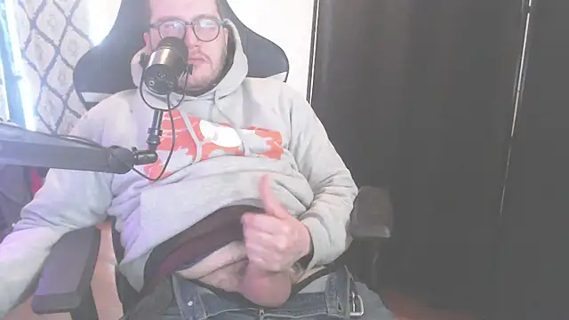 Snapshot of chicostick413 chatting on 02.02.26 chicostick413 online show from 02.02.26