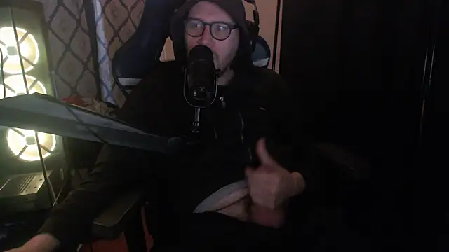 Snapshot of chicostick413 chatting on 02.23.26 chicostick413 online show from 02.23.26