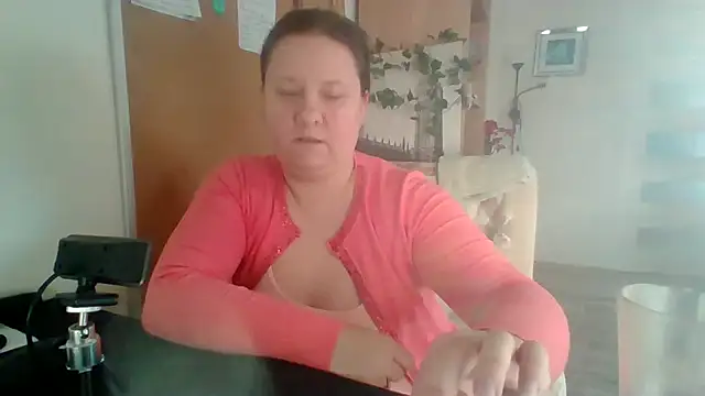 Snapshot of ReifeVenna chatting on 12.31.24 ReifeVenna online show from 12.31.24