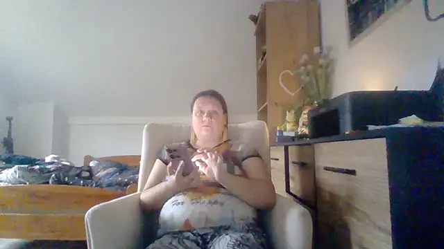 Snapshot of ReifeVenna chatting on 09.28.25 ReifeVenna online show from 09.28.25