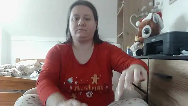 Snapshot of ReifeVenna chatting on 12.20.25 ReifeVenna online show from 12.20.25