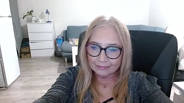 sofia xkiss online show from 02.12.25