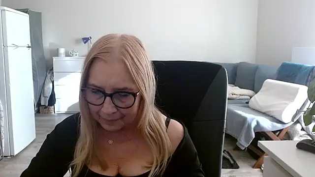 sofia xkiss online show from 03.16.25